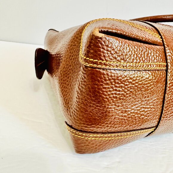 AUTHENTIC FENDI PEBBLED PATENT LEATHER BROWN LARGE SATCHEL  TOTE - Picture 9 of 14